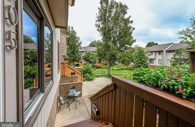 1805 WESTWIND Way