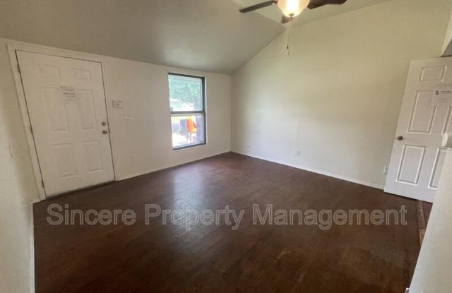 5102 North Beaver Avenue