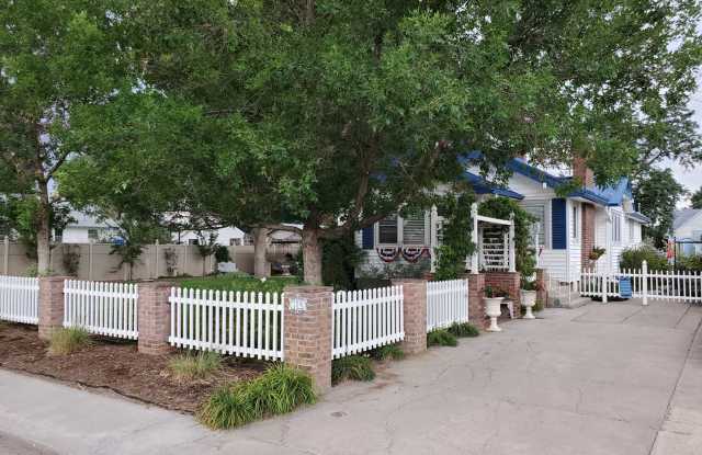 Cute, Quiet and Renovated One Bedroom Finished Basement in Eaton