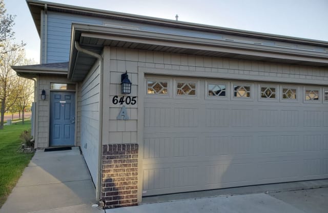 6405 S Santa Rosa Cir Unit A - 6405 South Santa Rosa Circle, Sioux Falls, SD 57108