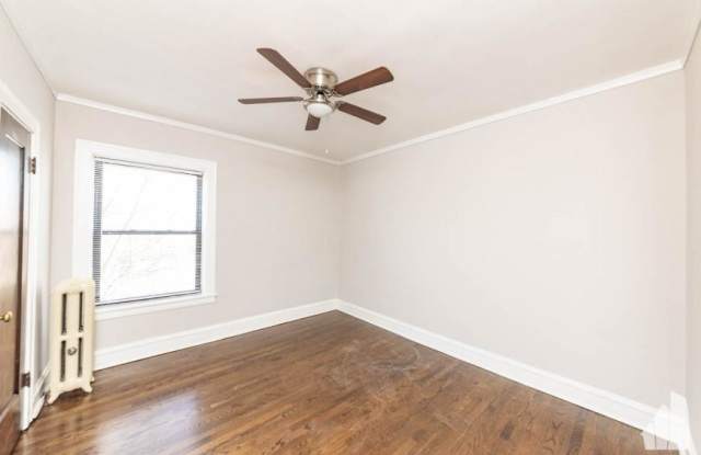 Photo of 5075 N Wolcott