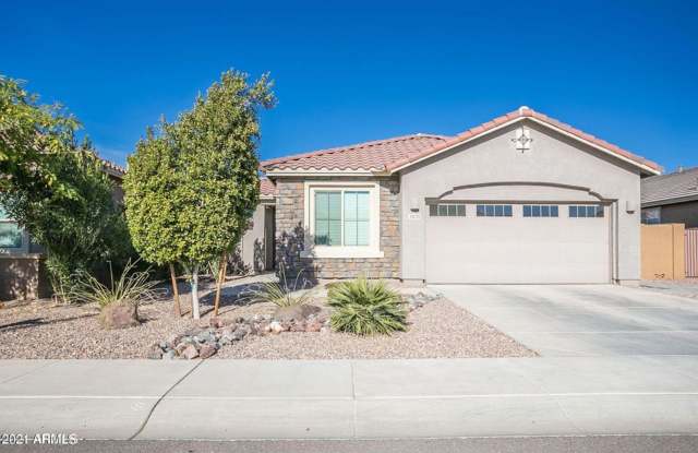 Gorgeous Home In Layton Lakes Community! Must See!