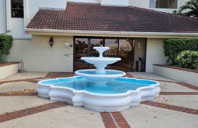 Photo of 105 Lake Emerald Dr
