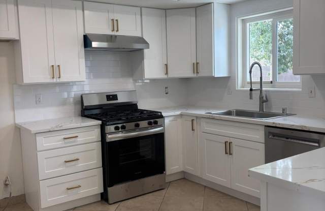 31175 Sky Blue Water Trail