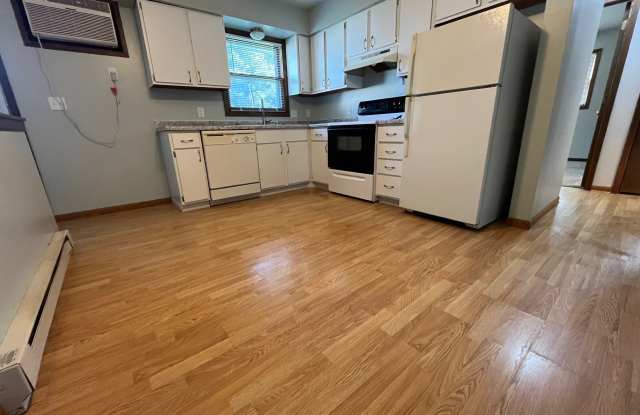 1226 Grissom Drive