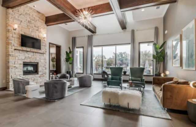 1301 AW Grimes Blvd, #1018