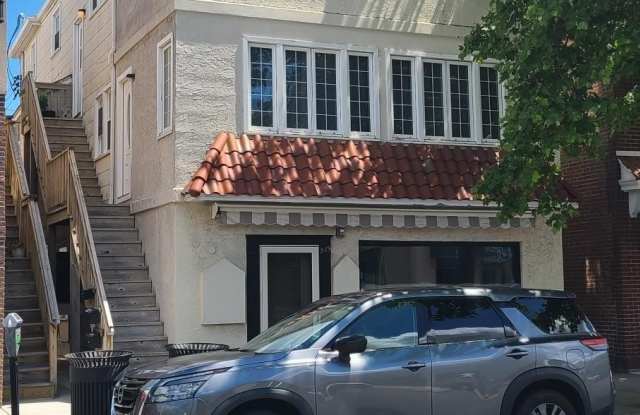 935 Asbury Ave