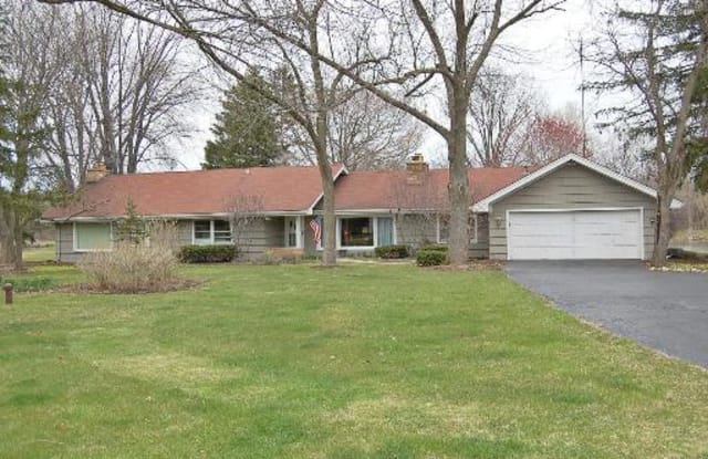 16208 West Port Clinton Road - 16208 W Port Clinton Rd, Lake County, IL 60069