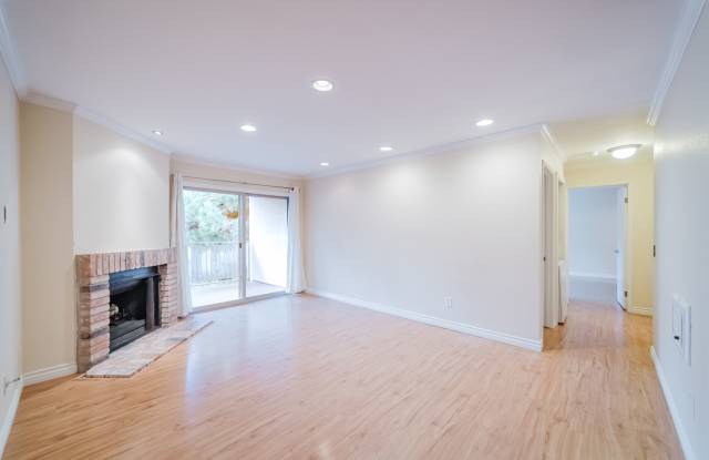 Photo of 1760 El Camino Real#207