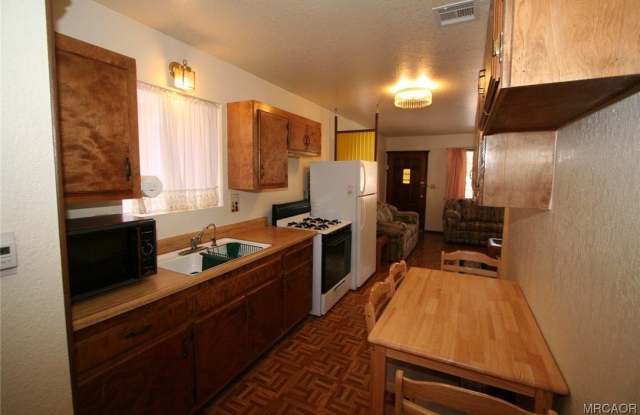 441 W Aeroplane Boulevard