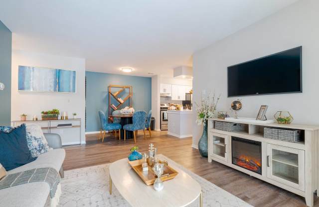 Saddle Ridge Apartments