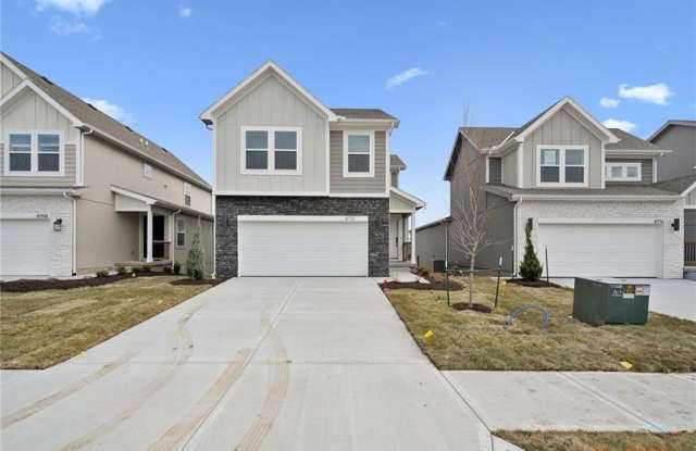 8712 SW Brickell Drive