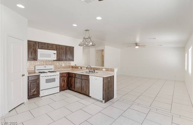 10225 Clarks Creek Street