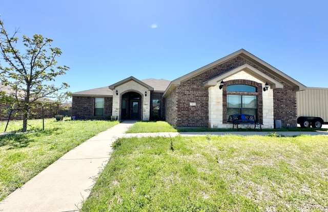 Viewable May 15th! Pets Accepted! - 5102 Generations Drive, Killeen, TX 76549