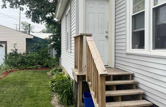 203 Elmhurst St.Apt 3