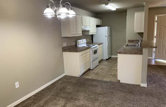 451 W Van Alstyne Pkwy