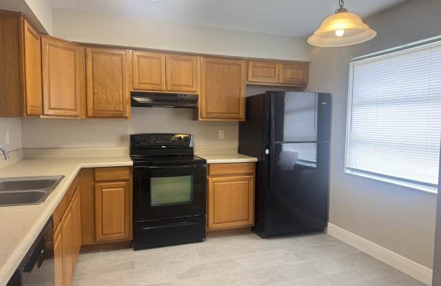 533 SE 6th Ter 1-4 (ZFI) - 3