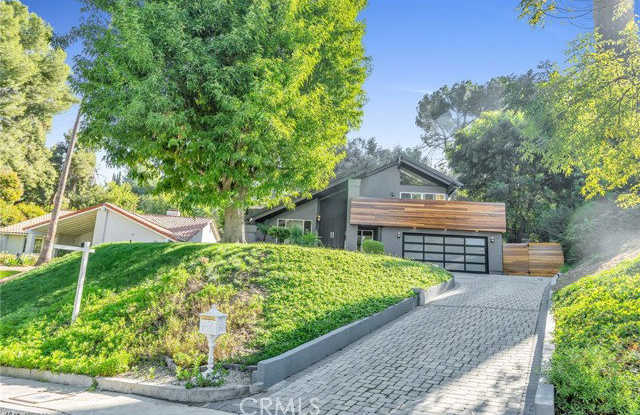 4642 Poe Avenue