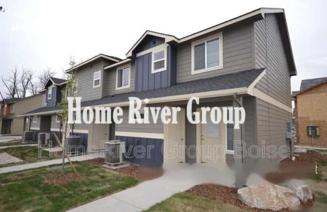 1340 S Edgewater Cir