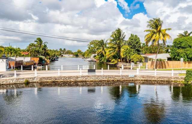 Photo of 2856 NW 10th Ave