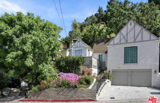 2059   Laurel Canyon Blvd