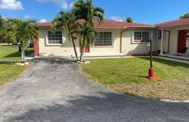 Photo of 7880 Grand Canal Dr