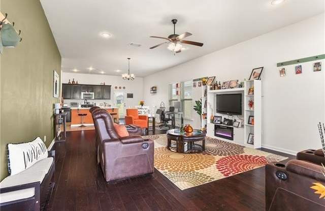 42403 TIGERS EYE STONE Avenue