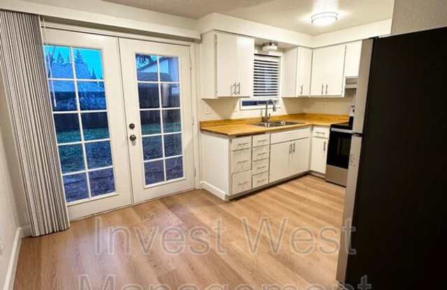 10804 NE 7 Street
