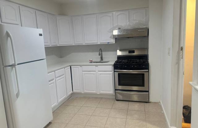 144-46 26th Ave unit: 2Nd Fl