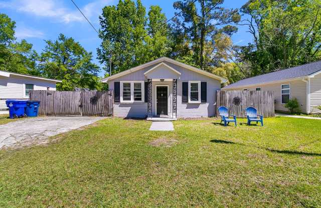 Charming West Ashley Bungalow