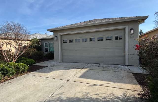 Beautiful 3 Bed, 2 Bath Home Located in Quaint Cul-de-Sac