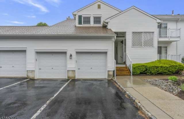 105 Alexandria Way