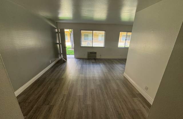 1160 East Alosta Avenue