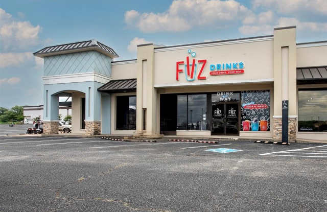 5627 S Broadway Avenue