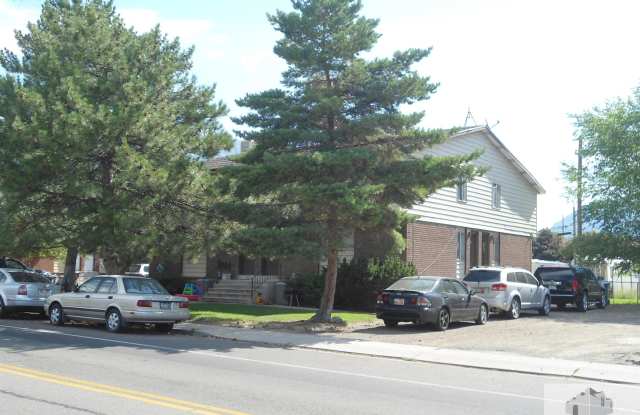 656 North 400 West