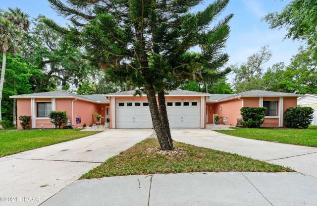 800 Acorn Lane