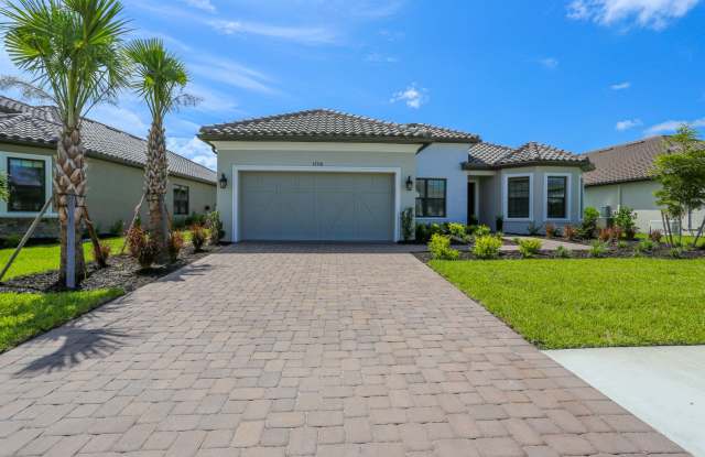 Photo of BRAND NEW** STUNNING POOL HOME**PROFESSIONALLY DECORATED**3 BEDS + DEN/ 3 FULL BATHS***ESPLANADE BY THE ISLAND** UNTOUCHED BY HURRICANE IAN**