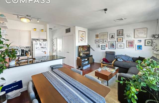 643 Washington Avenue