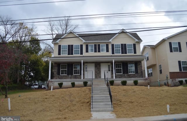 325 W MAPLE ST - 325 West Maple Street, Montgomery County, PA 19002