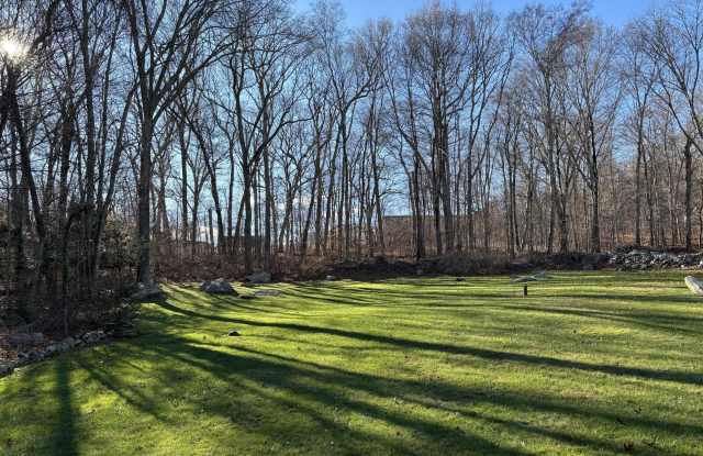 897 Colonel Ledyard Highway