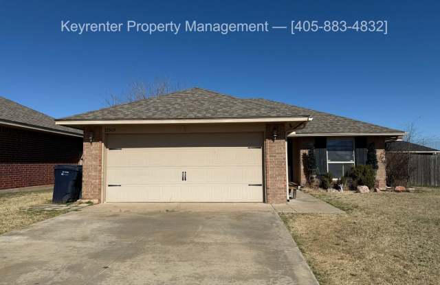Spacious 2BD/2BTH Home Minutes away from Top Golf Chisholm Creek Shopping Center and Quail Springs Mall -