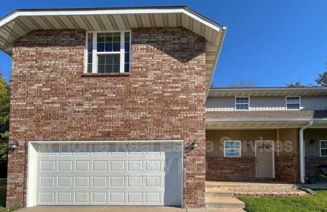 Photo of 813 E Daniels