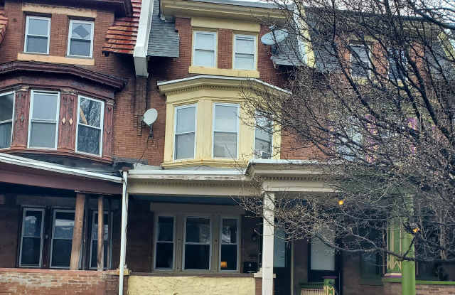 4925 Locust St. - 3rd fl