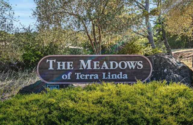 Spacious One Bedroom at The Meadows!!! - 938 Lea Drive, San Rafael, CA 94903