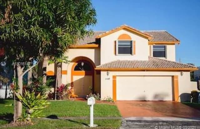 530 SE 4th Ct - 530 Southeast 4th Court, Dania Beach, FL 33004