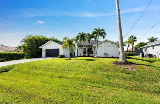 2702 SW 53rd Lane