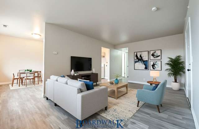 Amazing 2 bed 1 bath apartment in SLC