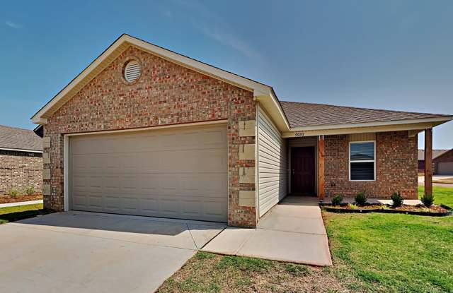 Photo of Very Nice 4 bedroom 2 bath home in Yukon schools