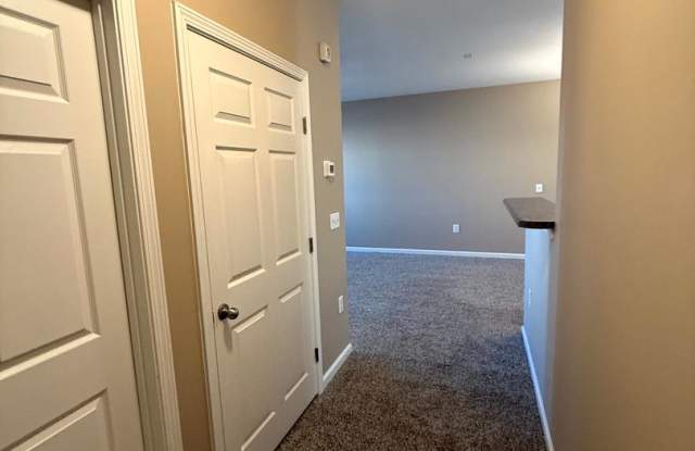 635-208 Marshtree ~ Landfall Condos