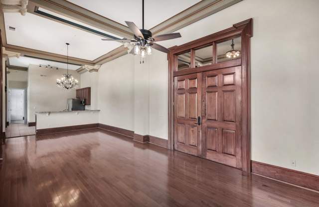 402 North Main Street